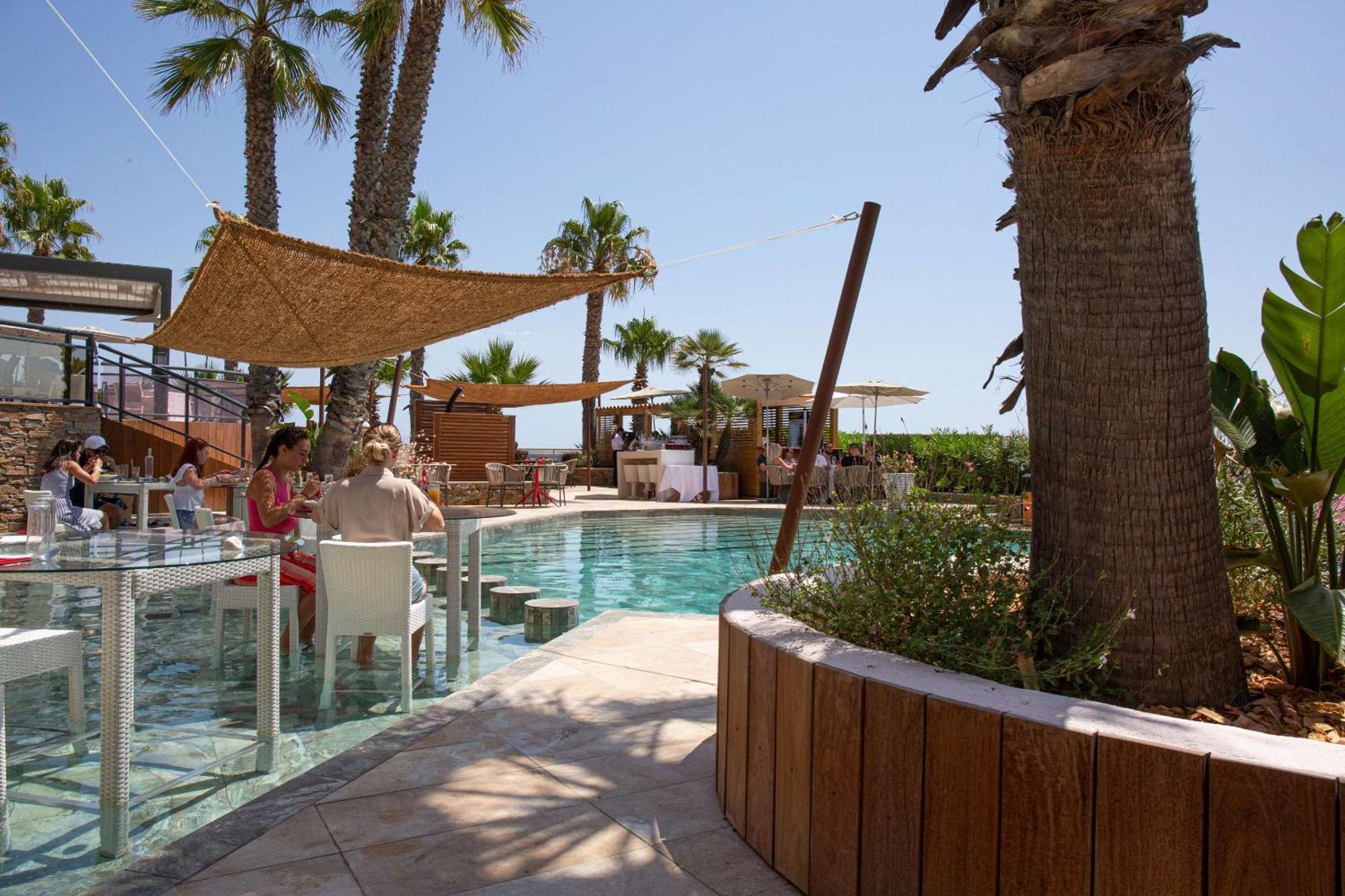 Grand Hotel Les Flamants Roses Thalasso & Spa Canet-en-Roussillon Exteriör bild